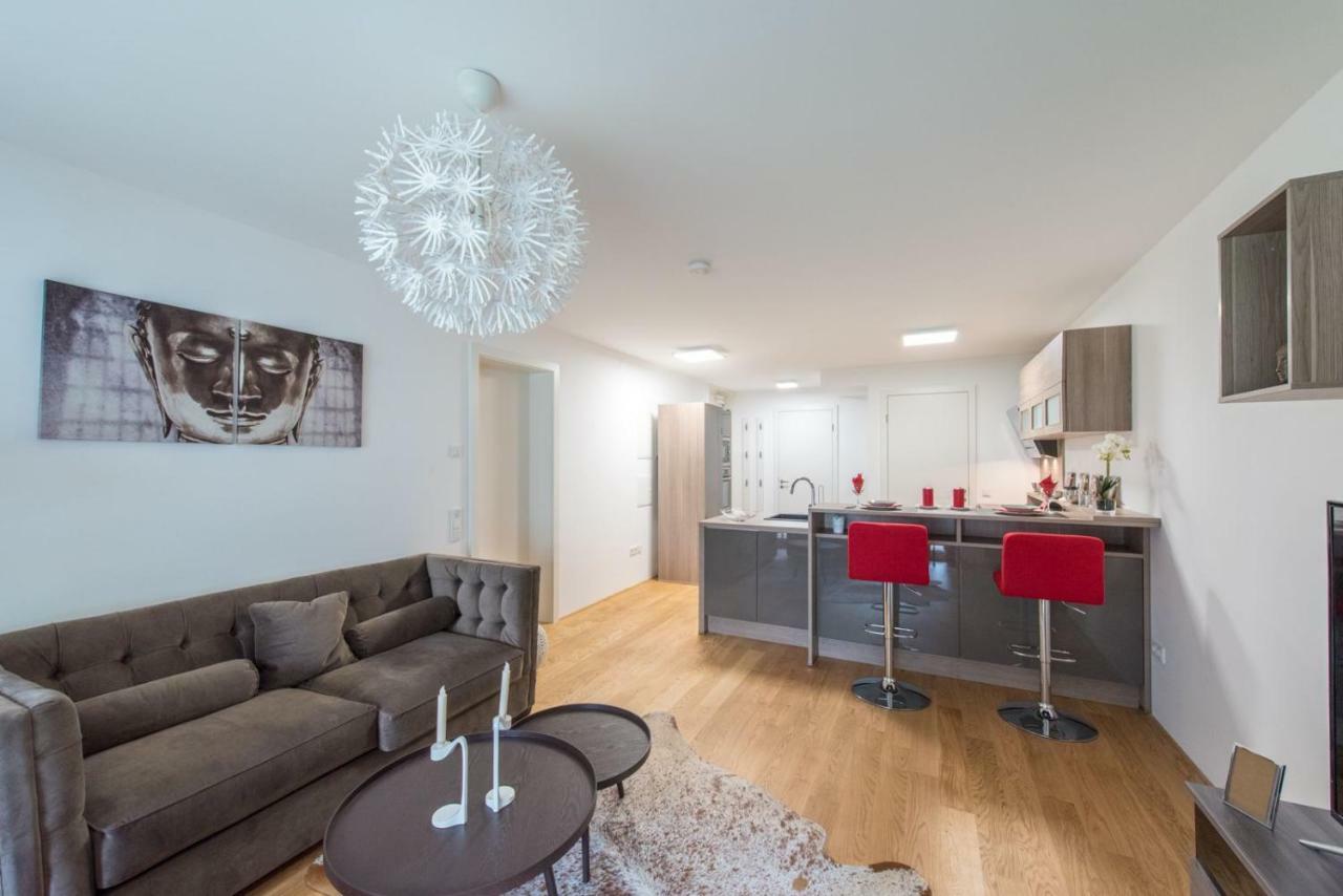 Sweet Garden Apartment